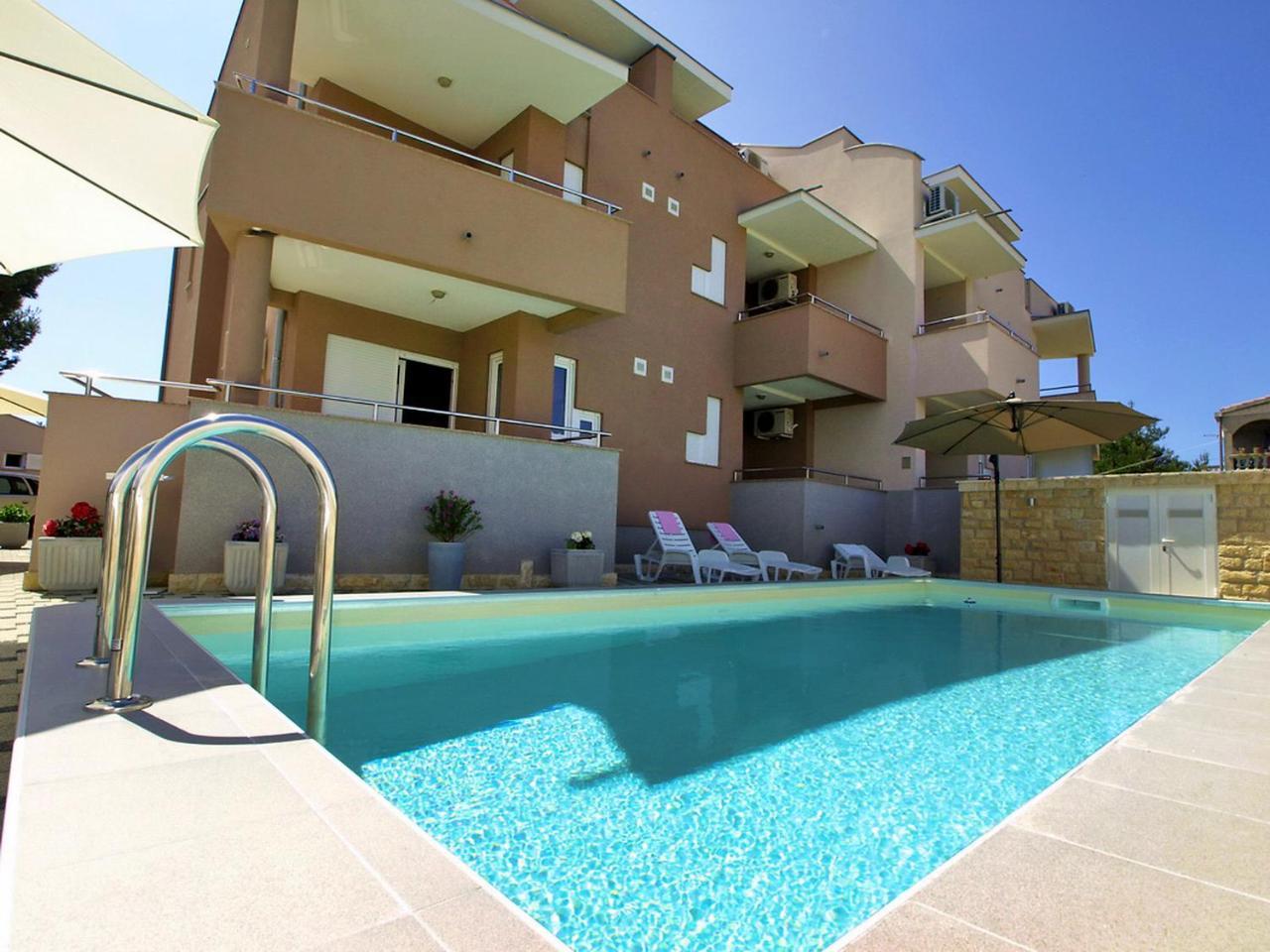 Apartment Mlasina-2 By Interhome Nin Exterior foto